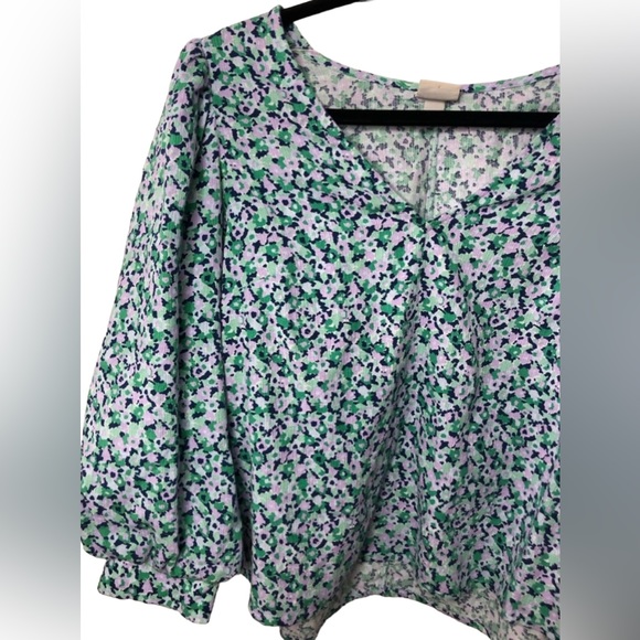 A New Day Floral Puff Sleeve V-Neck Top Size Medium - Picture 4 of 9